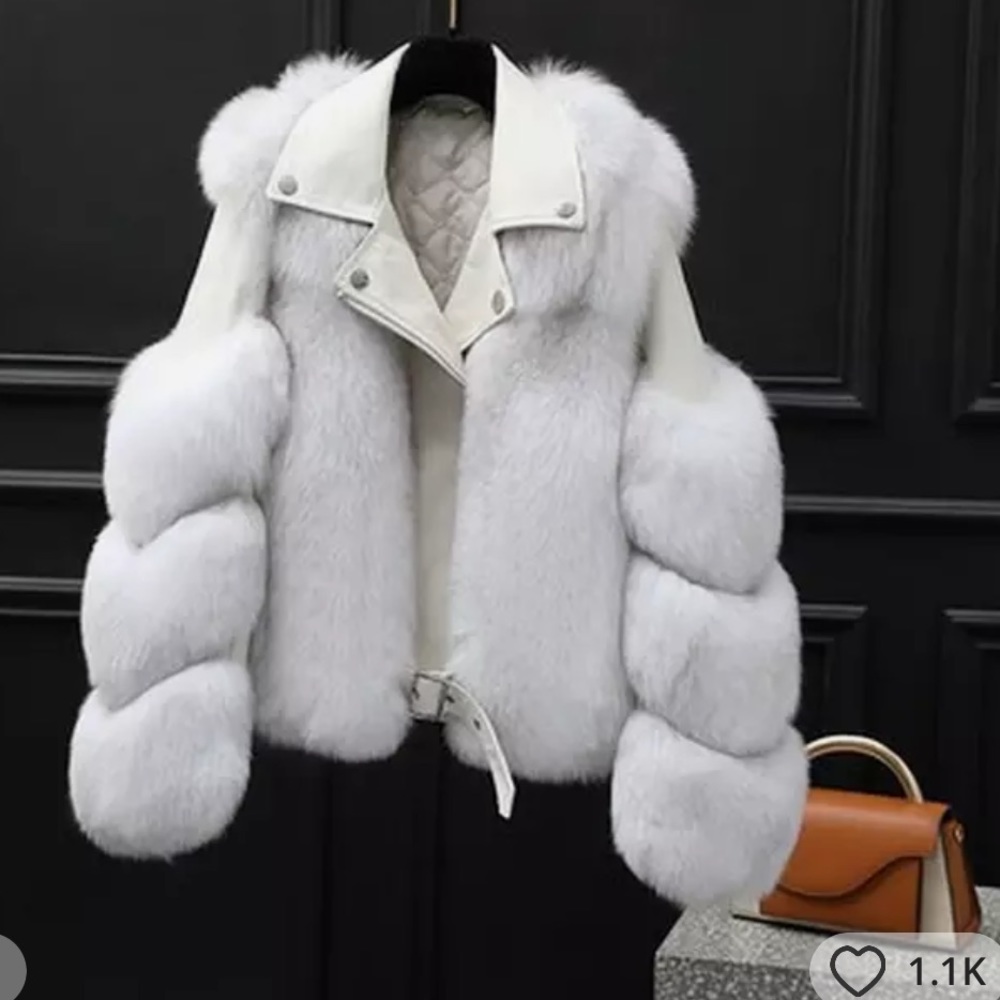 Fashionable Warm Short Jacket faux Fur Leather Coat Sheepskin Leather size  M